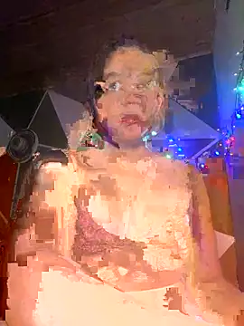 Snapshot of emilyharber chatting on 6, 5, 2026 emilyharber online show from 6, 5, 2026
