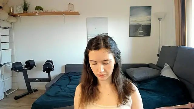 PollyFlame online show from 4, 3, 2025