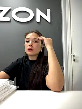 Snapshot of Sweet_Lollypop chatting on 15, 9, 2025 Sweet Lollypop online show from 15, 9, 2025