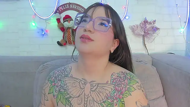 Snapshot of DEVA_BLUE_ chatting on 8, 12, 2024 DEVA BLUE online show from 8, 12, 2024