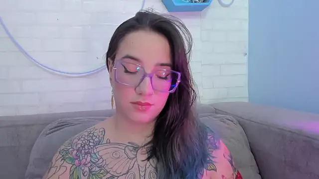 Snapshot of DEVA_BLUE_ chatting on 10, 2, 2025 DEVA BLUE online show from 10, 2, 2025