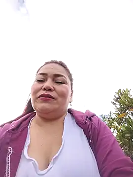 Snapshot of violet_moore chatting on 20, 3, 2025 violet moore online show from 20, 3, 2025
