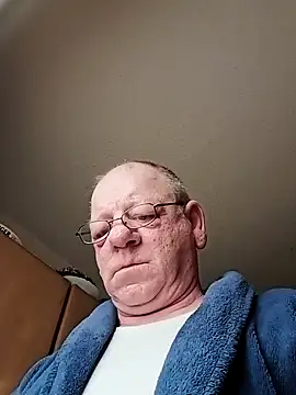 Kuschelb online show from 28, 11, 2025