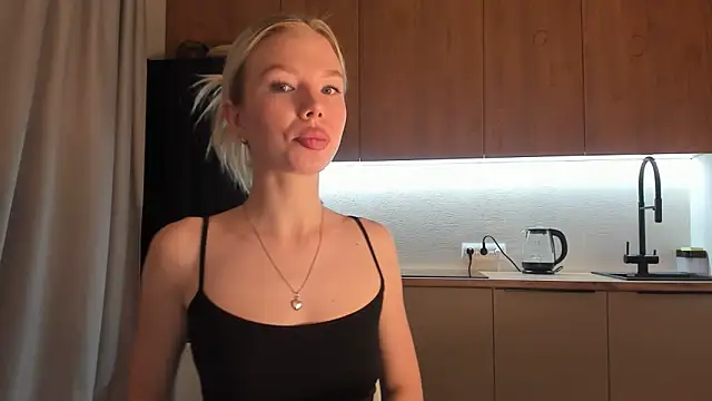 Snapshot of Olivia_Bells chatting on 14, 1, 2025 Olivia Bells online show from 14, 1, 2025