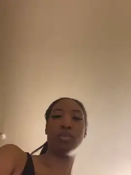 Iceblanca online show from 21, 2, 2025