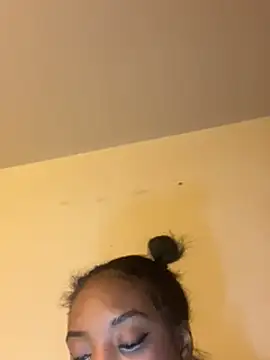 Iceblanca online show from 9, 3, 2025