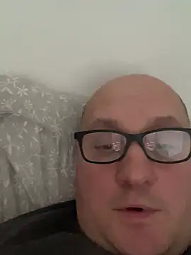 Snapshot of vanjbi45 chatting on 13, 2, 2025 vanjbi45 online show from 13, 2, 2025