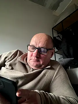 Snapshot of vanjbi45 chatting on 25, 10, 2025 vanjbi45 online show from 25, 10, 2025