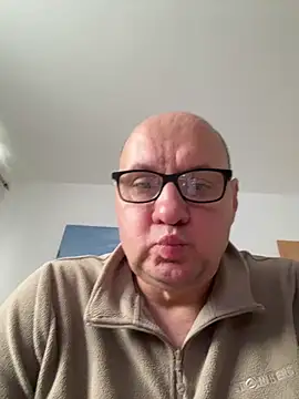 Snapshot of vanjbi45 chatting on 31, 10, 2025 vanjbi45 online show from 31, 10, 2025