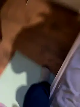 Snapshot of vanjbi45 chatting on 5, 11, 2025 vanjbi45 online show from 5, 11, 2025