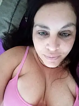 Snapshot of CRUELLAXX chatting on 27, 1, 2025 CRUELLAXX online show from 27, 1, 2025