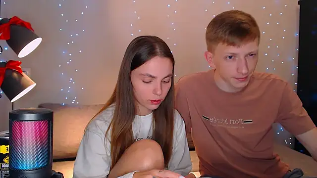 juliaanddima online show from 13, 2, 2025