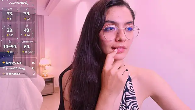 Snapshot of miiaa_evans chatting on 27, 2, 2025 miiaa evans online show from 27, 2, 2025