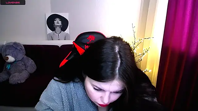 Emily Mo online show from 26, 2, 2025