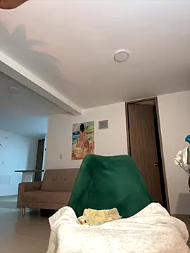 Your Honeey online show from 7, 10, 2025