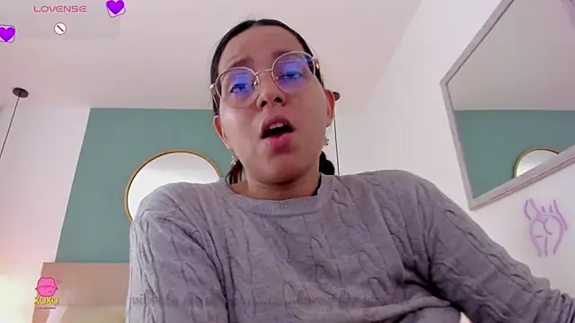 lucy blue28 online show from 4, 5, 2026