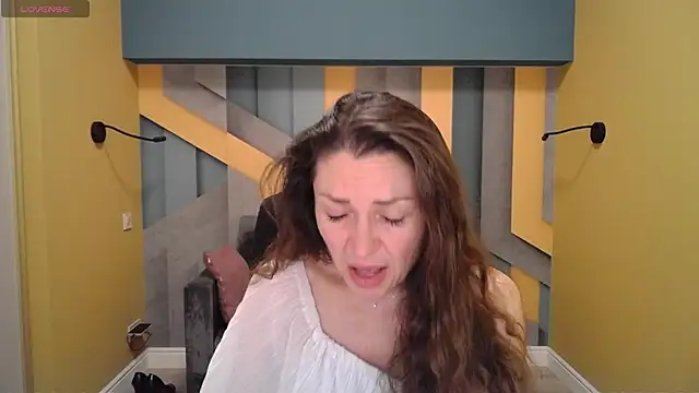 Snapshot of EllaLong chatting on 17, 1, 2025 EllaLong online show from 17, 1, 2025