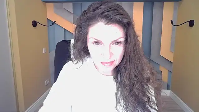 EllaLong online show from 5, 2, 2026