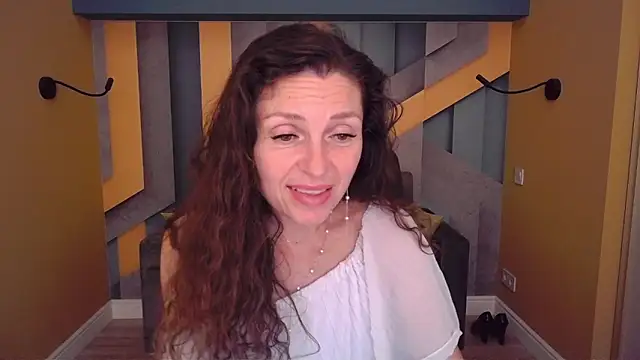 EllaLong online show from 3, 6, 2026