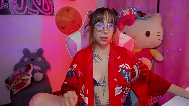 Waifu Aika online show from 4, 11, 2025