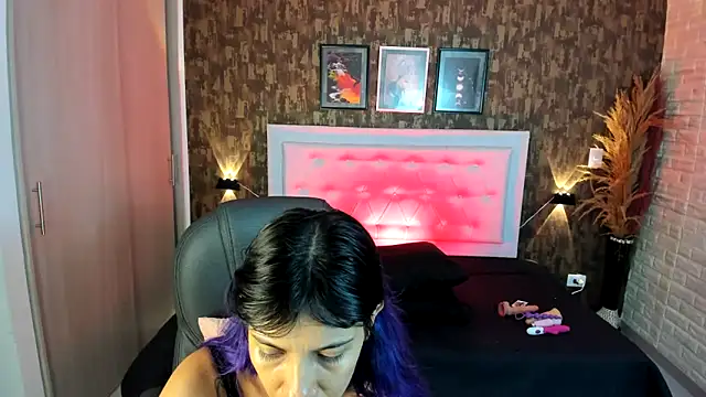 Snapshot of kitty__horny chatting on 6, 2, 2025 kitty horny online show from 6, 2, 2025