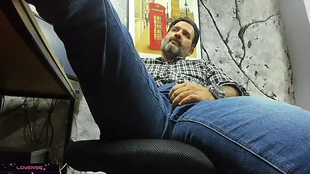 Maxi TheBigDaddy online show from 3, 12, 2025