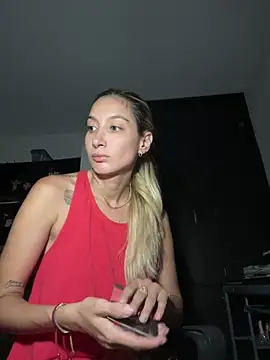 Snapshot of DanikRosse chatting on 14, 12, 2024 DanikRosse online show from 14, 12, 2024