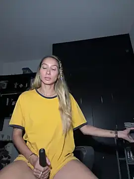 Snapshot of DanikRosse chatting on 31, 12, 2024 DanikRosse online show from 31, 12, 2024