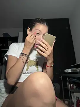 Snapshot of DanikRosse chatting on 27, 2, 2025 DanikRosse online show from 27, 2, 2025