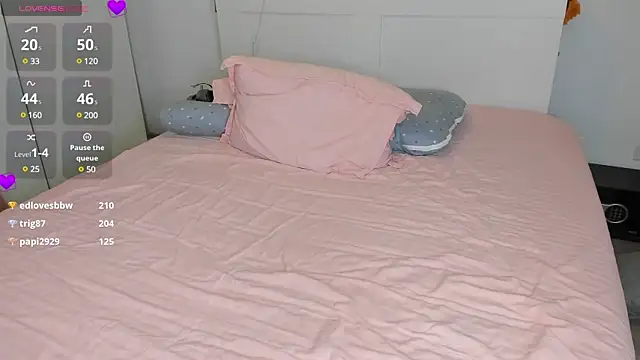 xonicxo online show from 9, 12, 2024