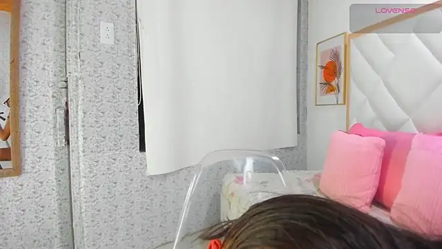 EmiliBonnie online show from 17, 10, 2025