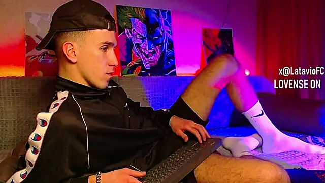 Midnighter  online show from 31, 1, 2025