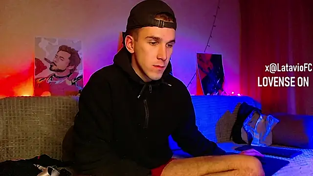 Midnighter  online show from 9, 2, 2025