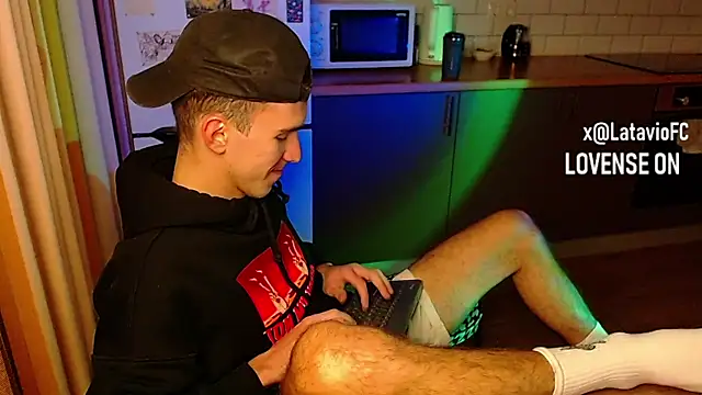 Midnighter  online show from 30, 9, 2025