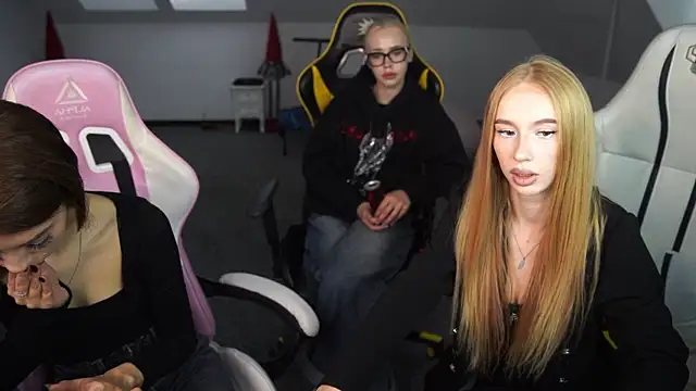 Amelia Blaze online show from 15, 10, 2025