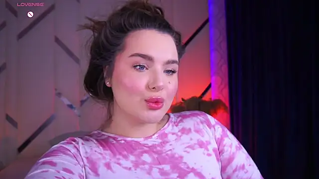 Snapshot of CuteAmberr chatting on 7, 2, 2025 CuteAmberr online show from 7, 2, 2025