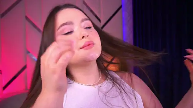 Snapshot of CuteAmberr chatting on 3, 3, 2025 CuteAmberr online show from 3, 3, 2025