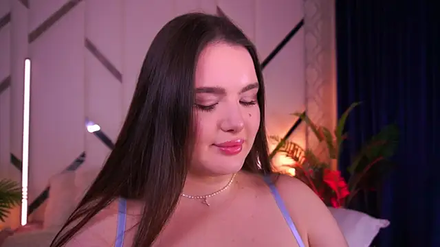 Snapshot of CuteAmberr chatting on 17, 12, 2025 CuteAmberr online show from 17, 12, 2025