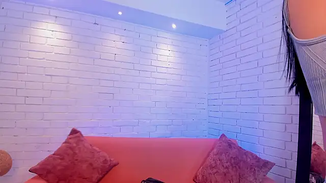 charlottewhitte online show from 18, 9, 2025