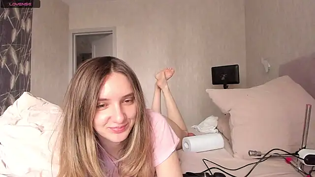 Snapshot of PatriciaBlairs chatting on 6, 10, 2025 PatriciaBlairs online show from 6, 10, 2025