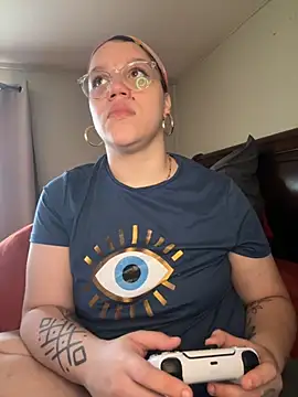 Snapshot of QueenNuttCollector chatting on 24, 9, 2025 QueenNuttCollector online show from 24, 9, 2025