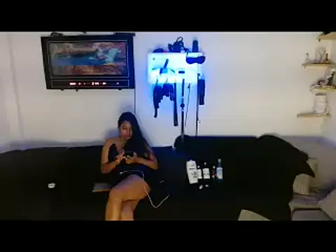 Chiara petterson online show from 1, 3, 2025