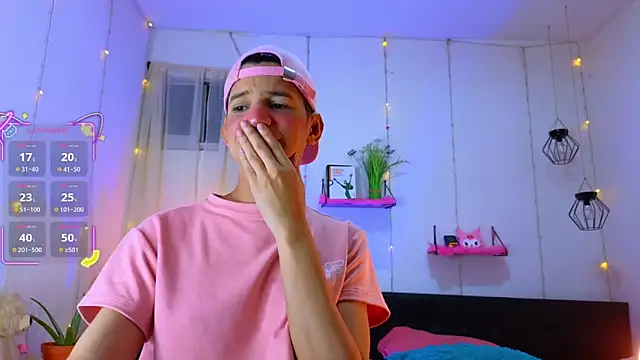 Ariel Femboy  online show from 7, 10, 2025