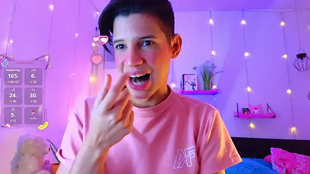 Ariel Femboy  online show from 9, 10, 2025