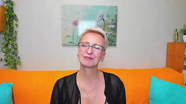 iamyourdream89 online show from 18, 9, 2025