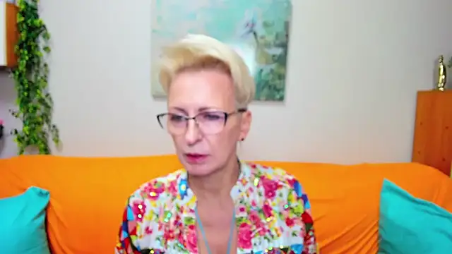 iamyourdream89 online show from 12, 10, 2025