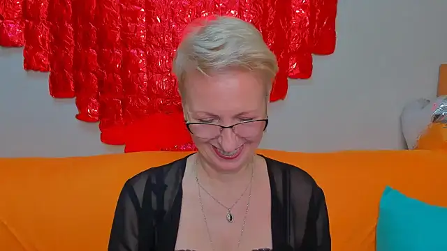 iamyourdream89 online show from 11, 2, 2026