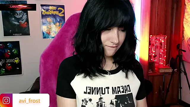 Snapshot of avi_frost chatting on 10, 1, 2025 avi frost online show from 10, 1, 2025