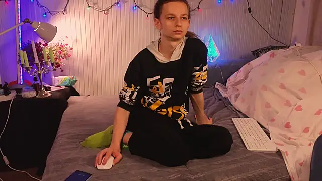 Frank Fraer online show from 26, 11, 2025