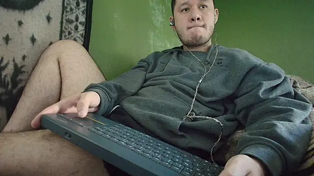 sweet cock28 online show from 25, 10, 2025